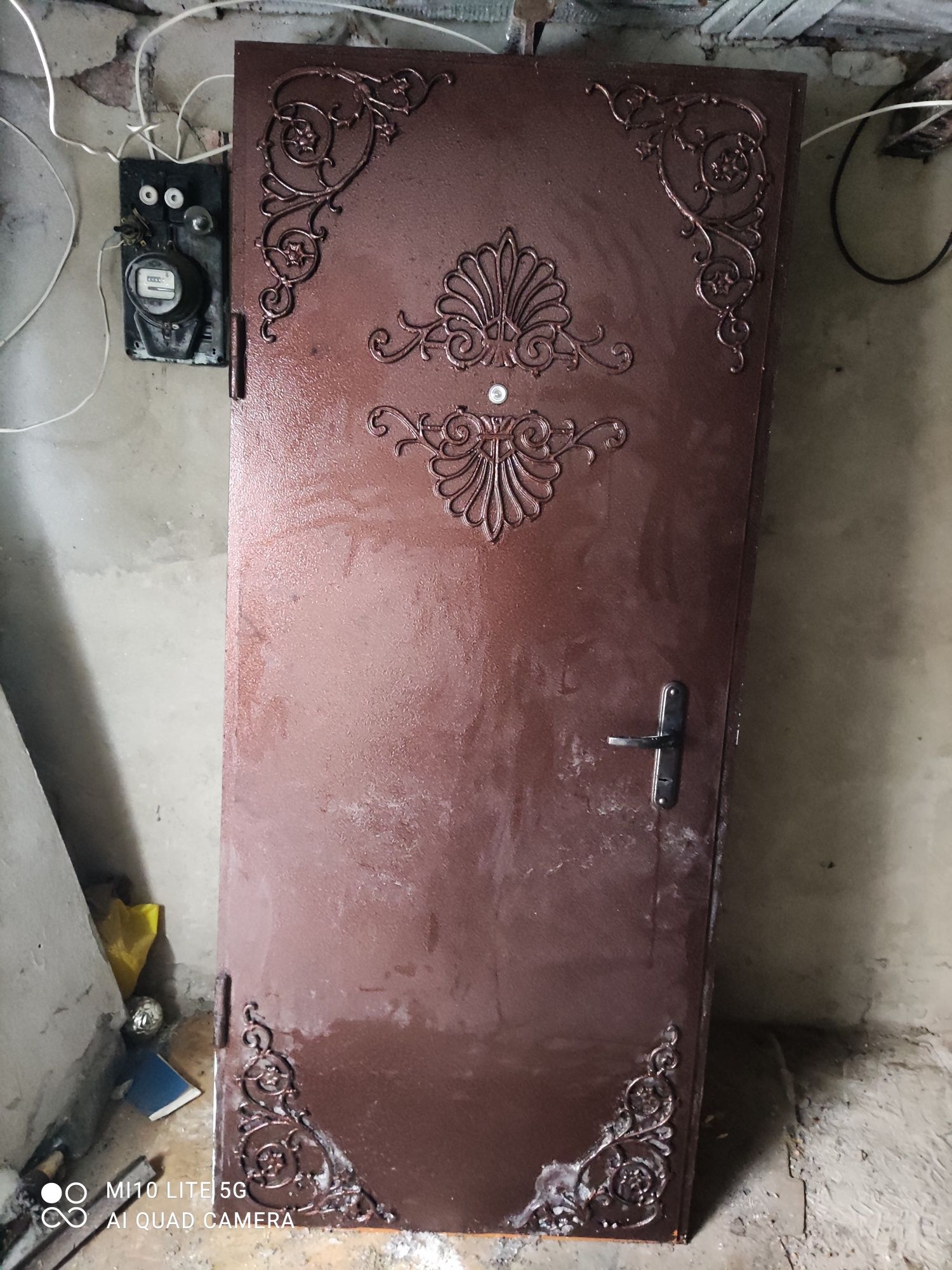 Продам двери металлические