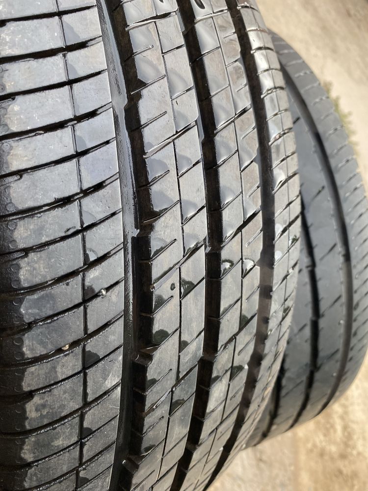 Шины Continental  215/65/16 C ,2 шт