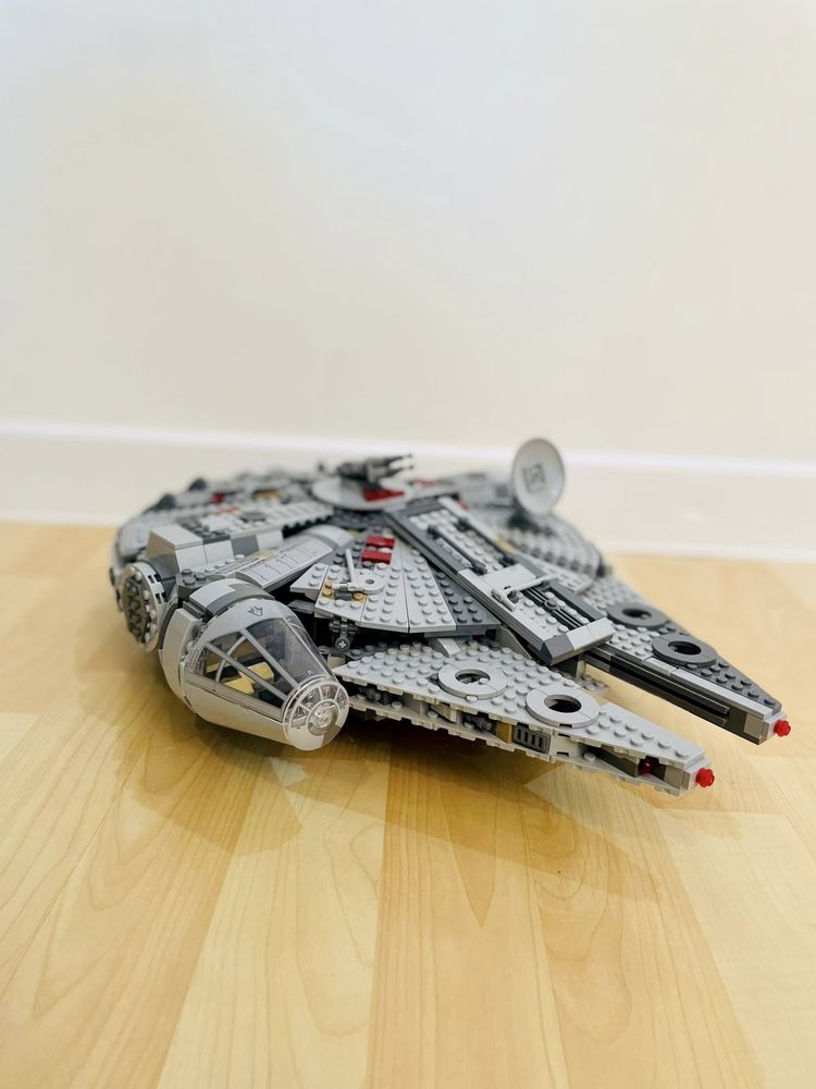 LEGO Сокол Тысячелетия Star Wars. Лего.