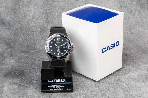 Стильные мужские дайверские часы Casio с календарем, НОВЫЕ В УПАКОВКЕ