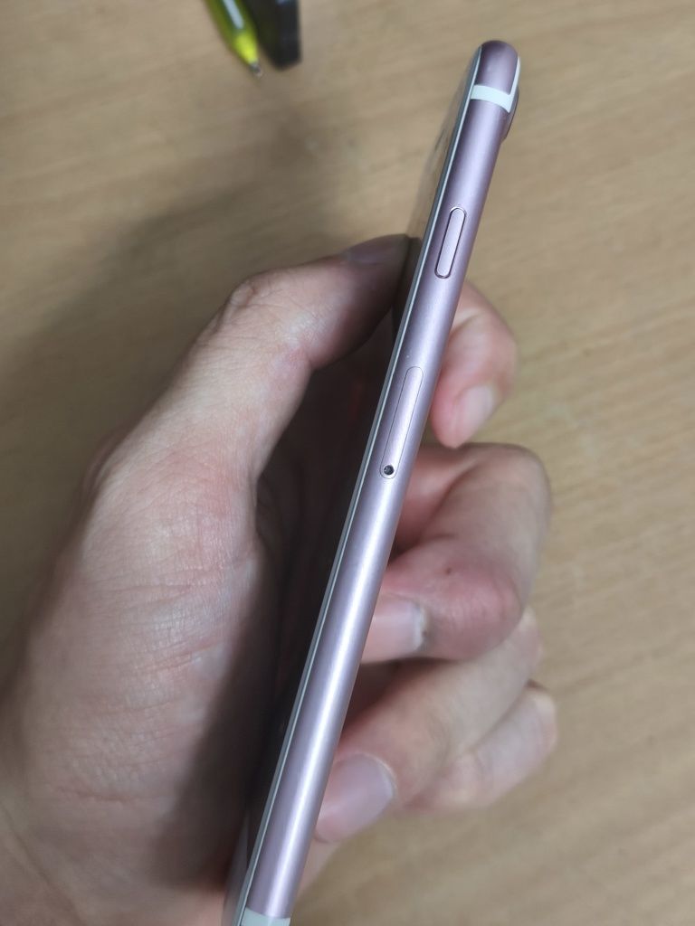 iPhone 7. 32g. Rose