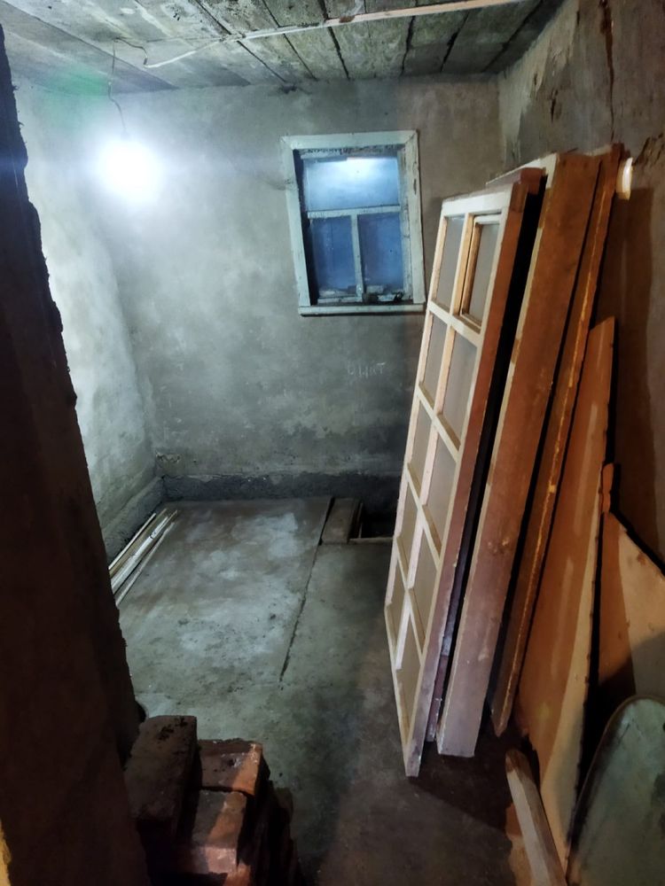 Продается дом в частном секторе , не дача