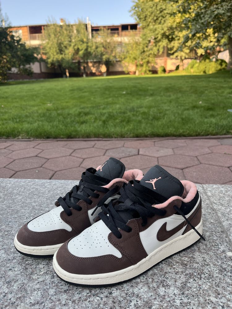 Продам кроссовки Jordan 1 Low