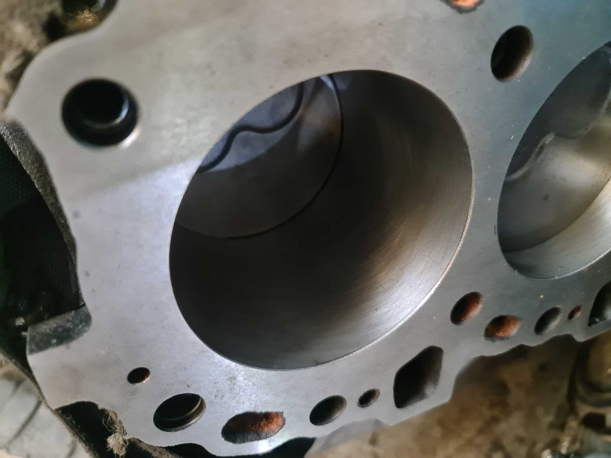 Двигатель в сборе без ГБЦ на Toyota 3.0 дизель 1KZTE без пробега.