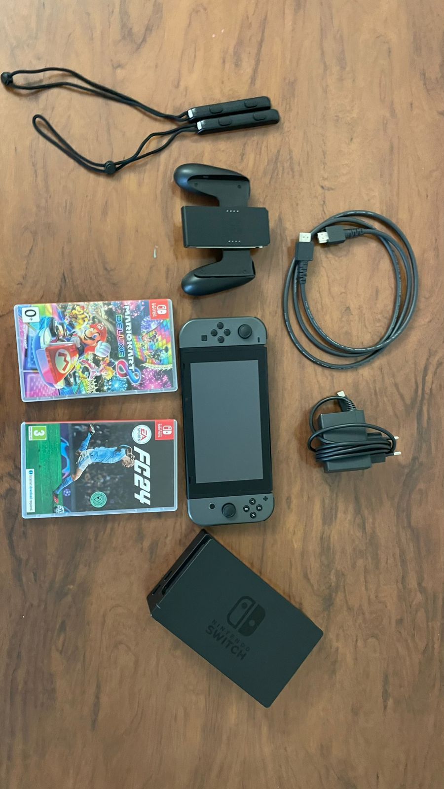 Nintendo switch с полной комплектации диски входят с покупкой