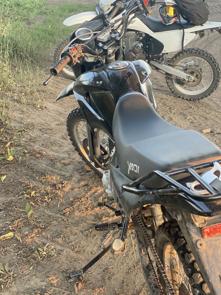 Продам мотоцикл yaqi 250