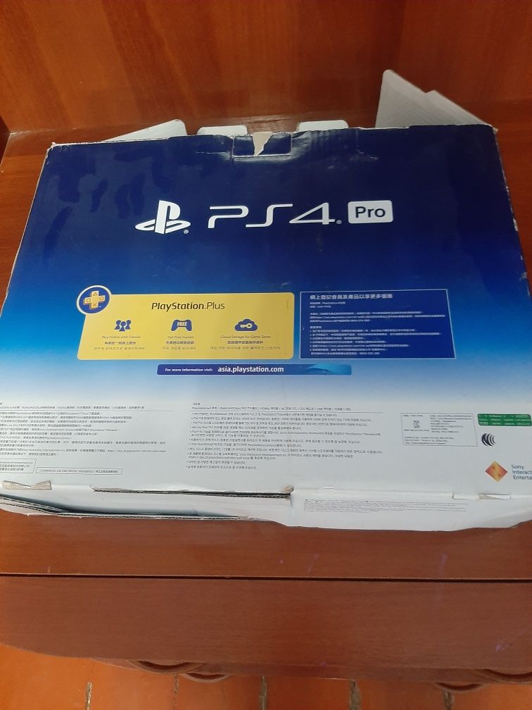 Playstation Plus 4