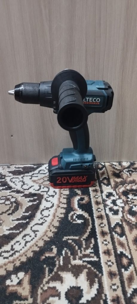 Продаю шуруповёрт