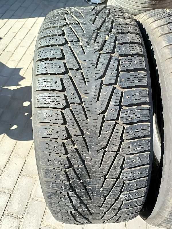 Шины 285/60 R18 - "Nokian Hakkapeliitta 7 SUV" (Россия), шипованные.