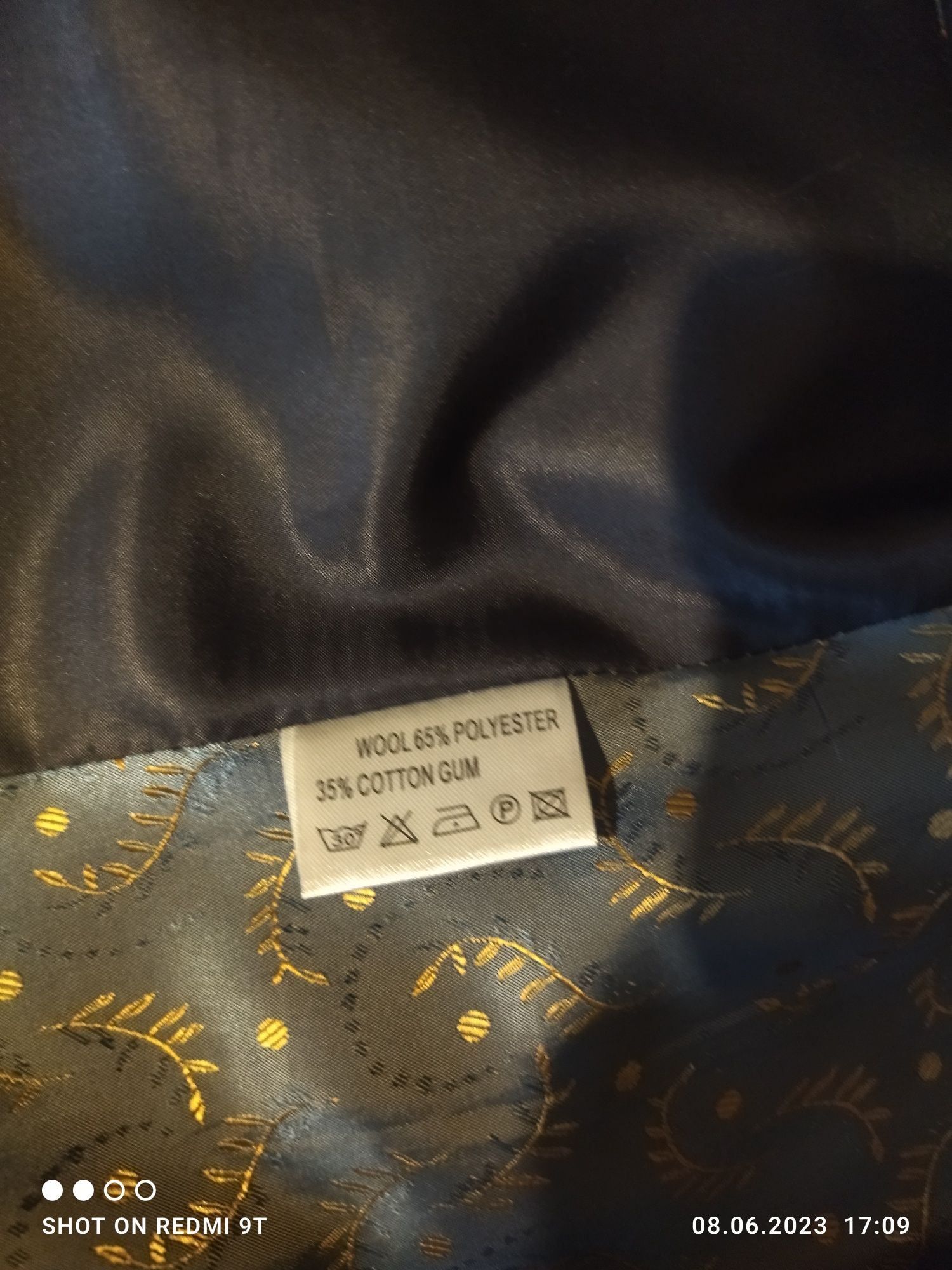 Продам костюм мужской р.48-50
