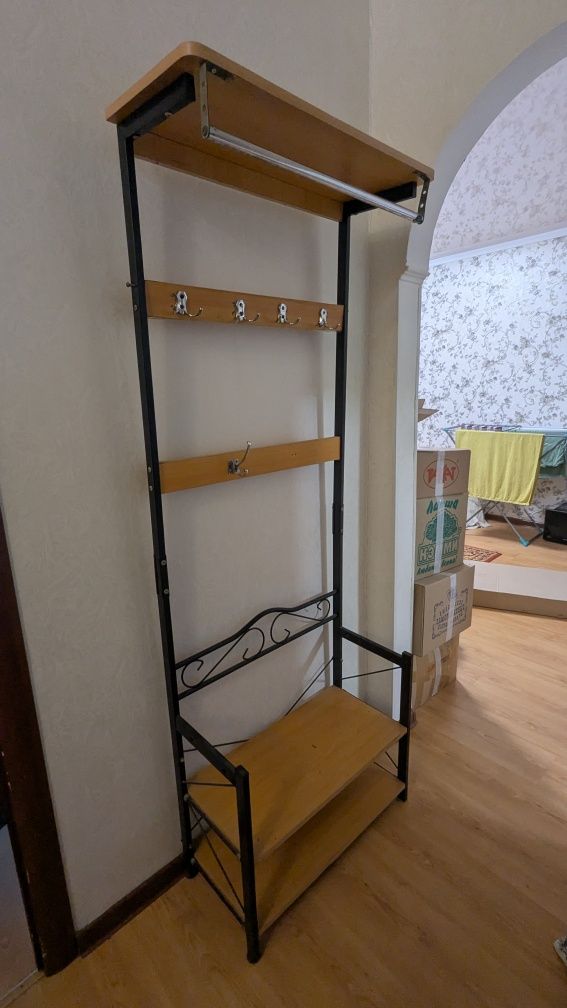 Прихожка вешалка