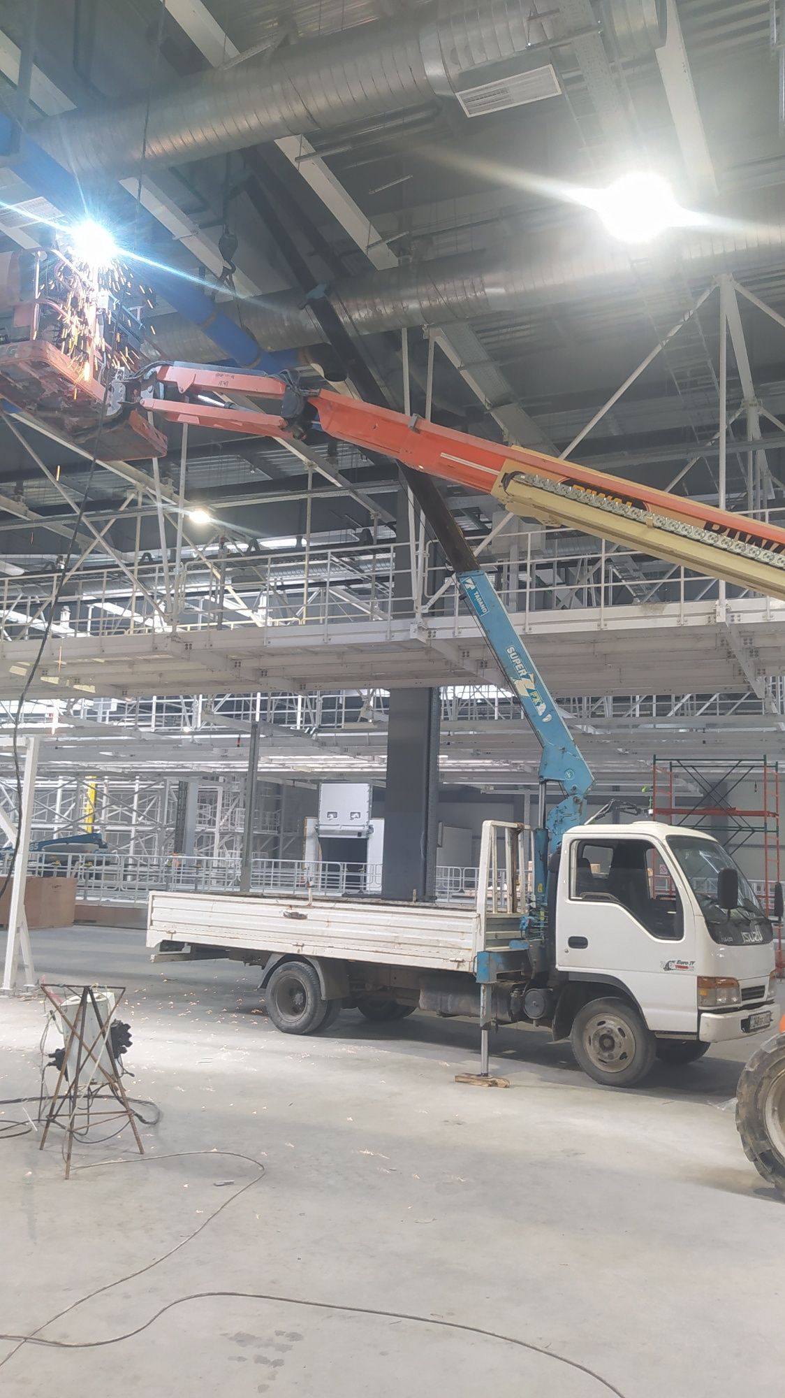 Услуги манипулятора 24/7меж город,по городу и области