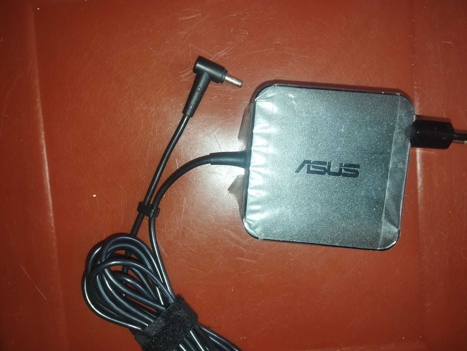 ASUS VivoBook X542U - 1ТБ, 4ГБ, GeForce MX930