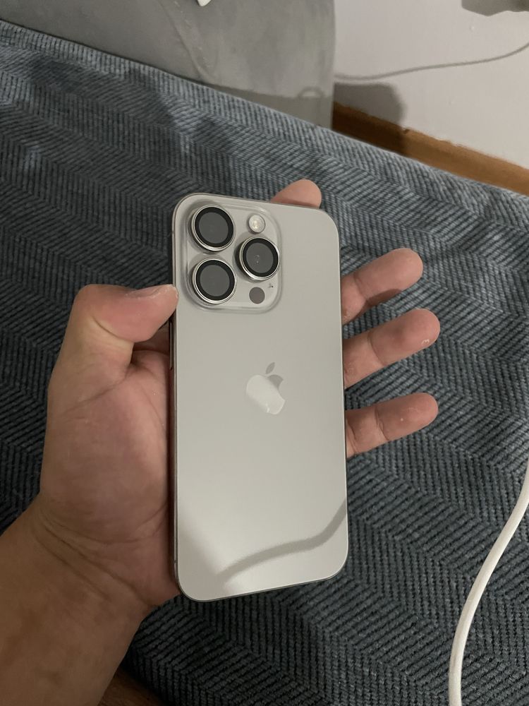 aplle iphone 15 pro