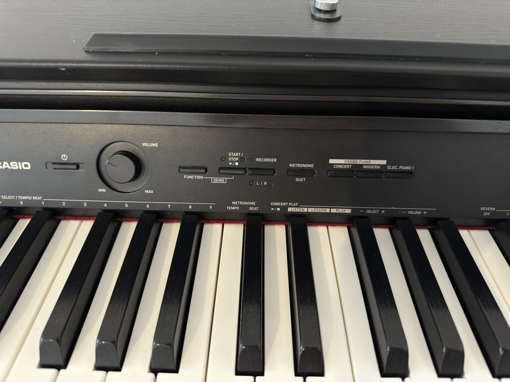 Продам цифровое фортепиано Casio privia px-760