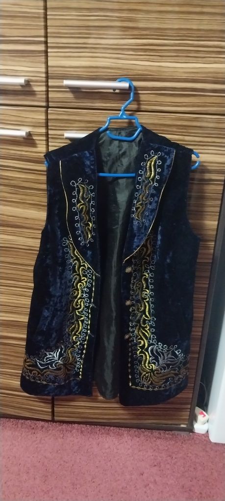 Продам камзол жеский