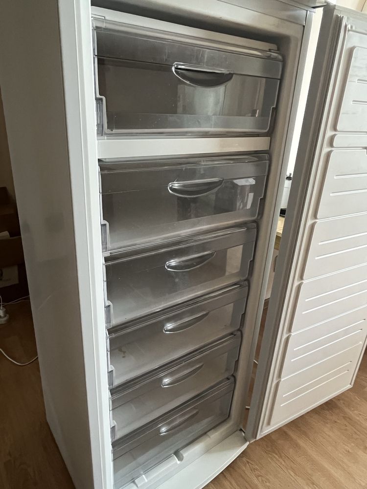 Морозильник Атлант, 240 л