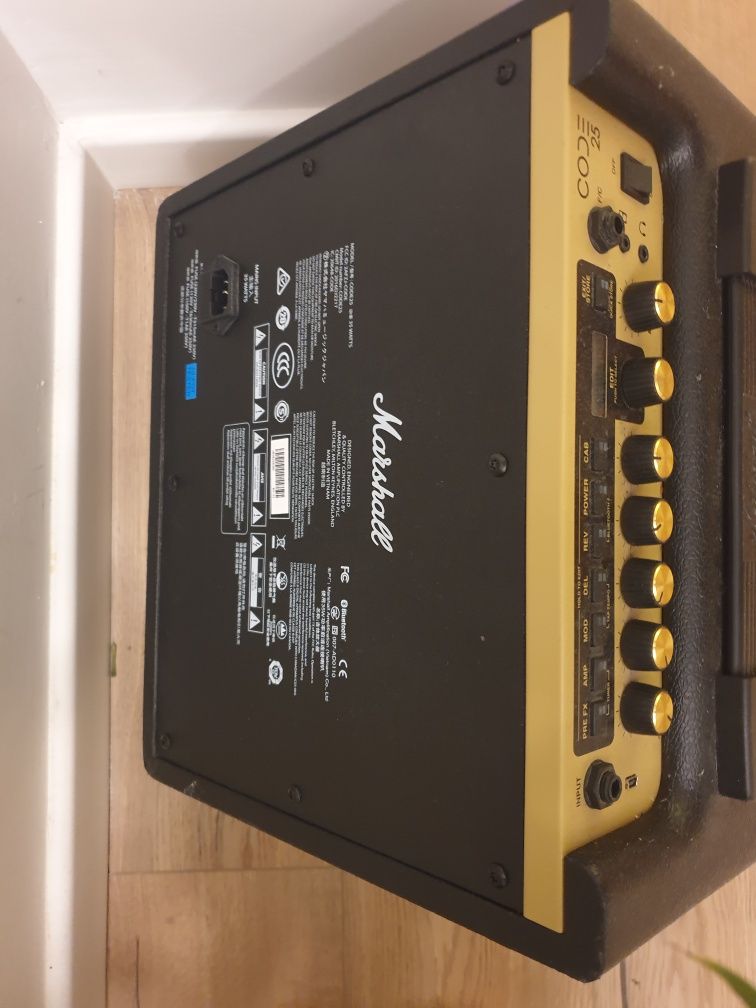 Комбоусилитель Marshall