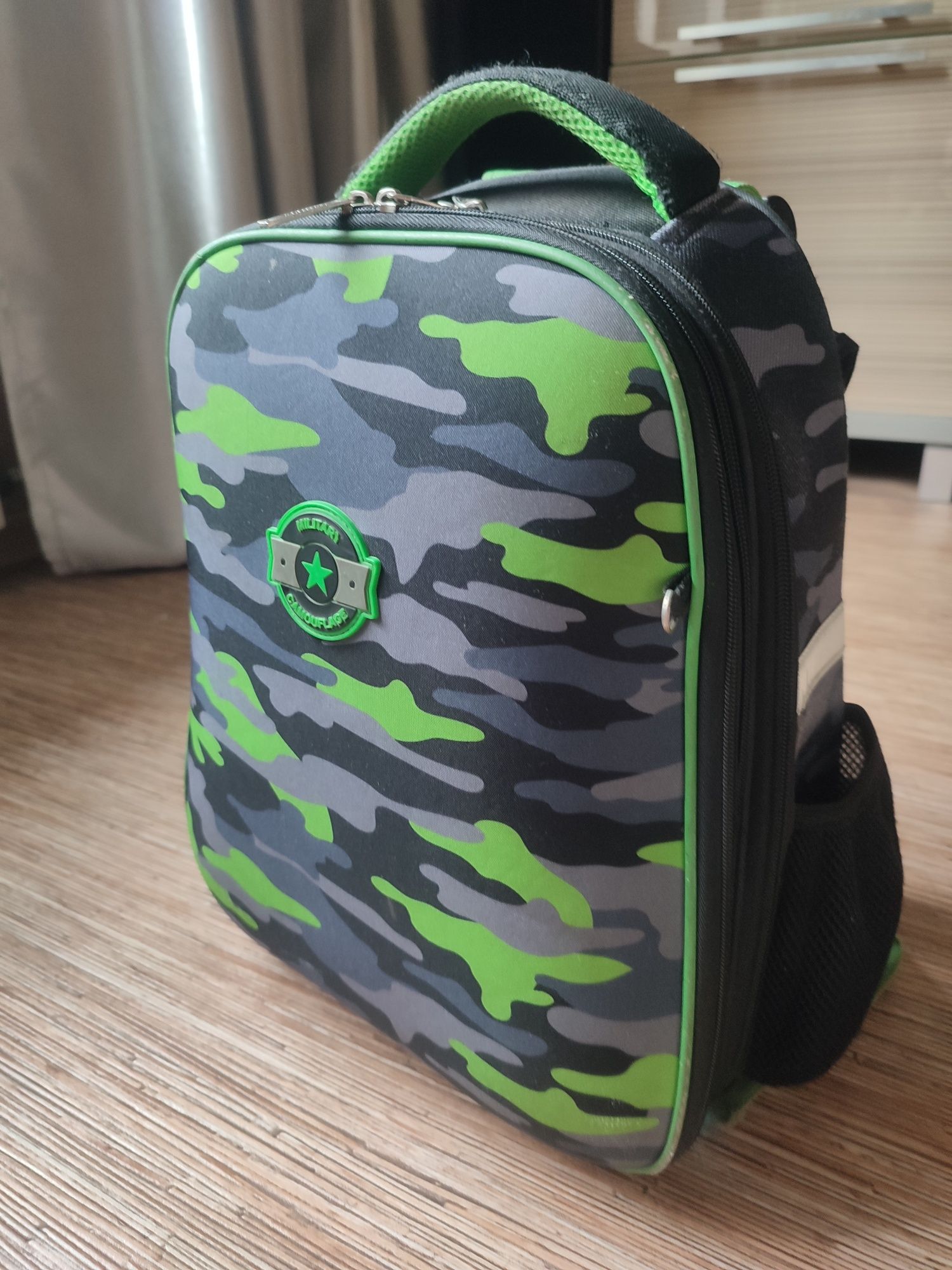 Продам рюкзак ученический