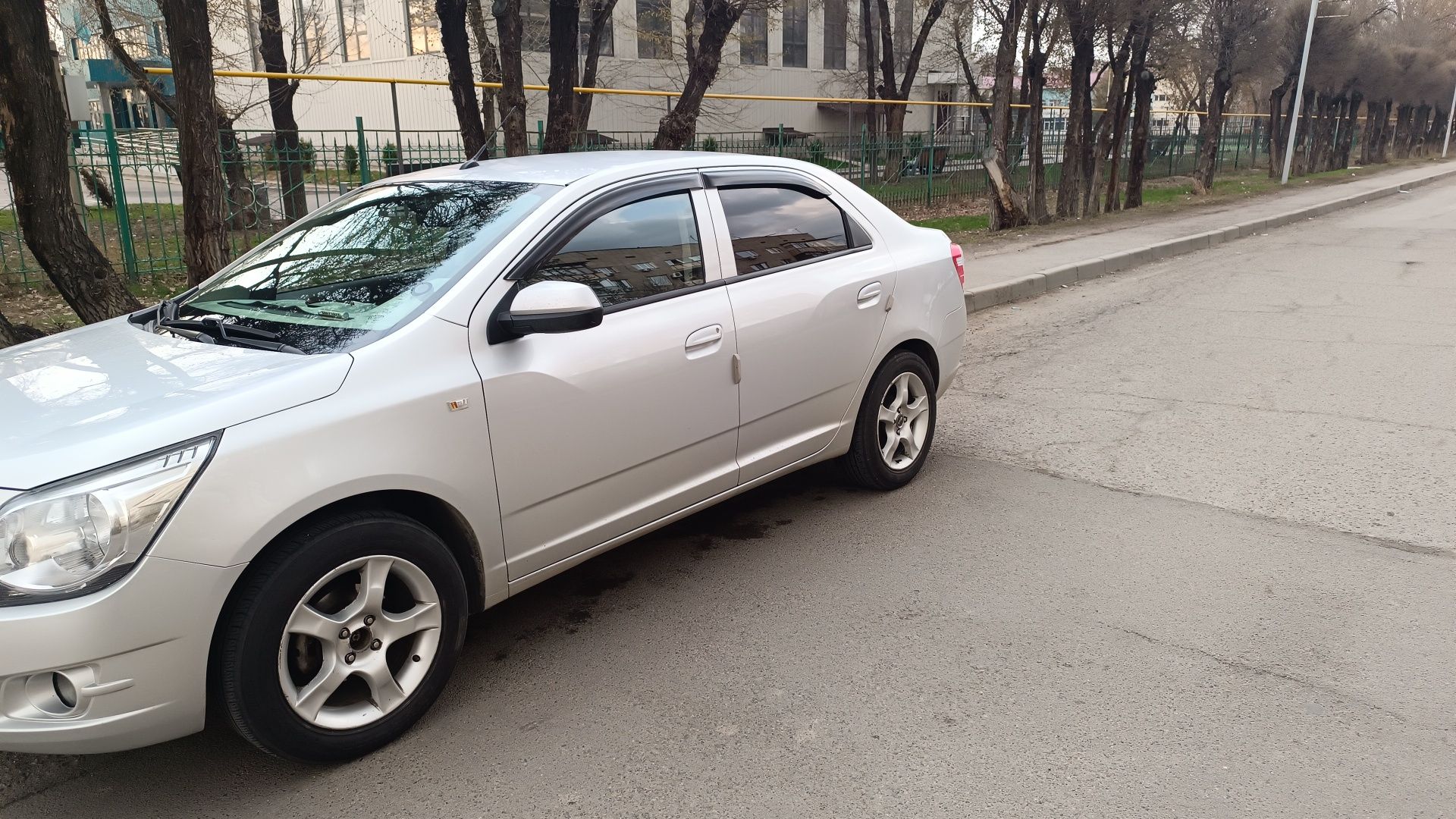 Продам диски на пассат и кобальт