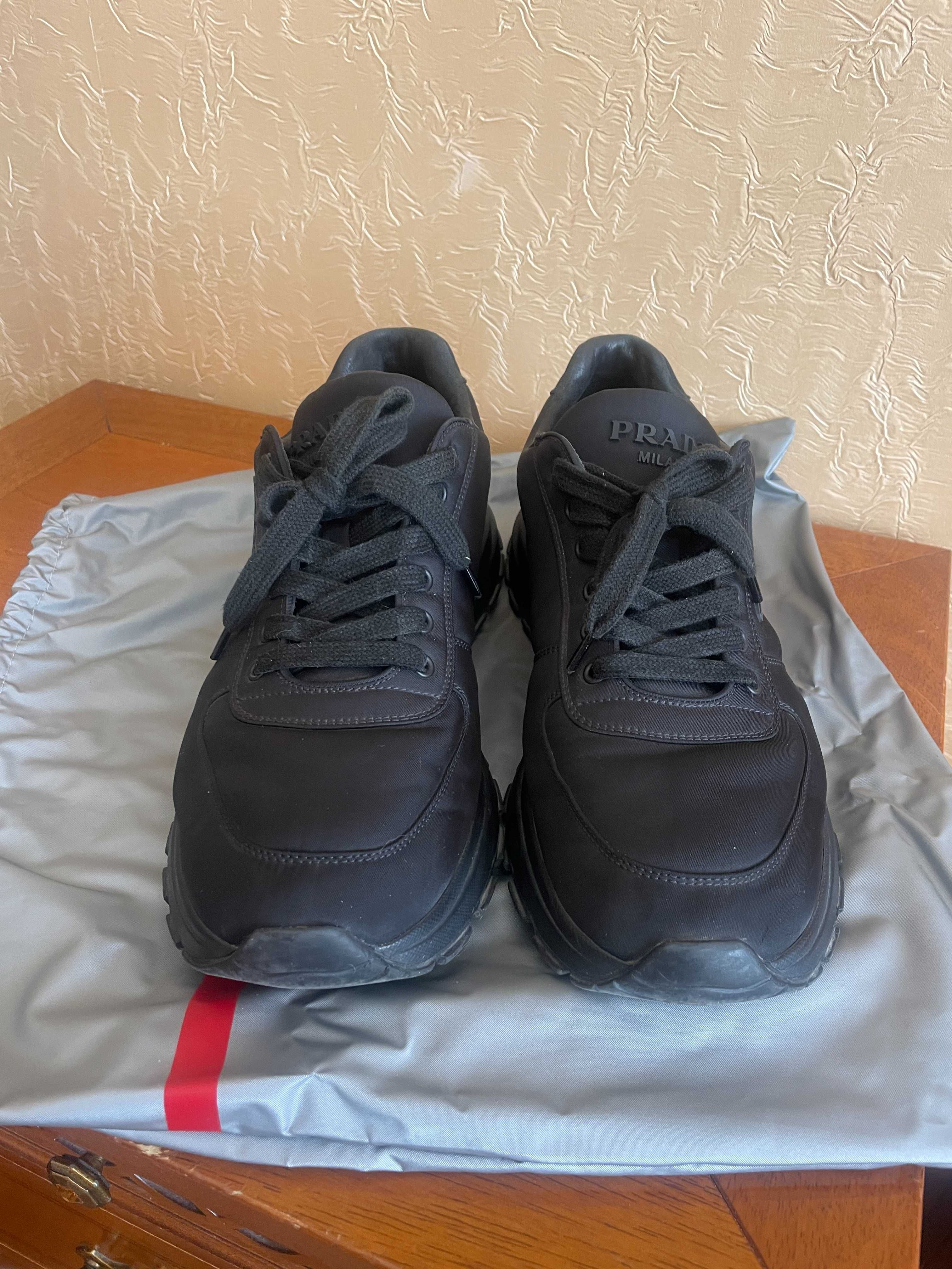 Продаю кроссовки PRADA мужские ОРИГИНАЛ размер 43-43,5