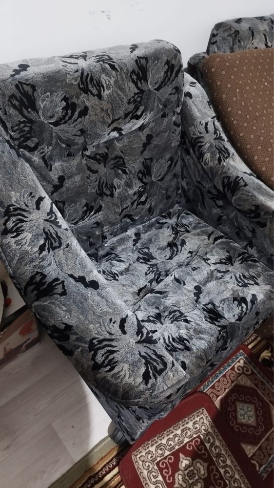 Продам кресло бу