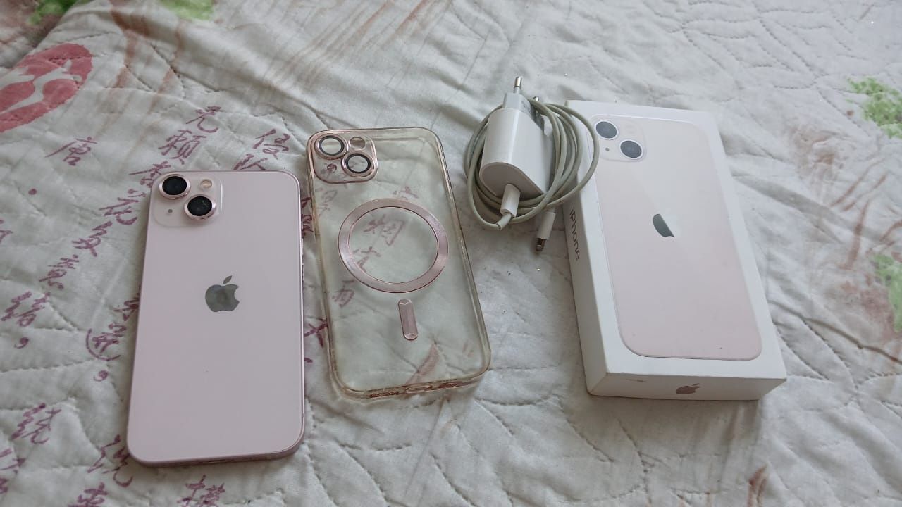 iPhone 13 все имеется