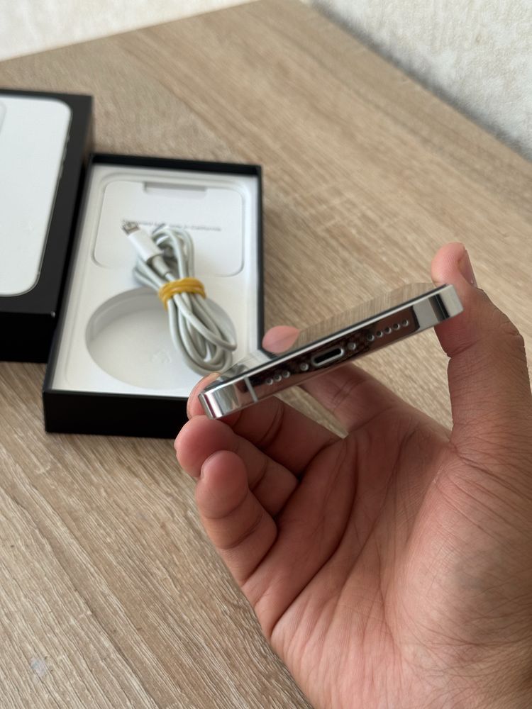  iPhone 13pro 5G 512gb LL/A silver в идеальном сост.вся в родне!