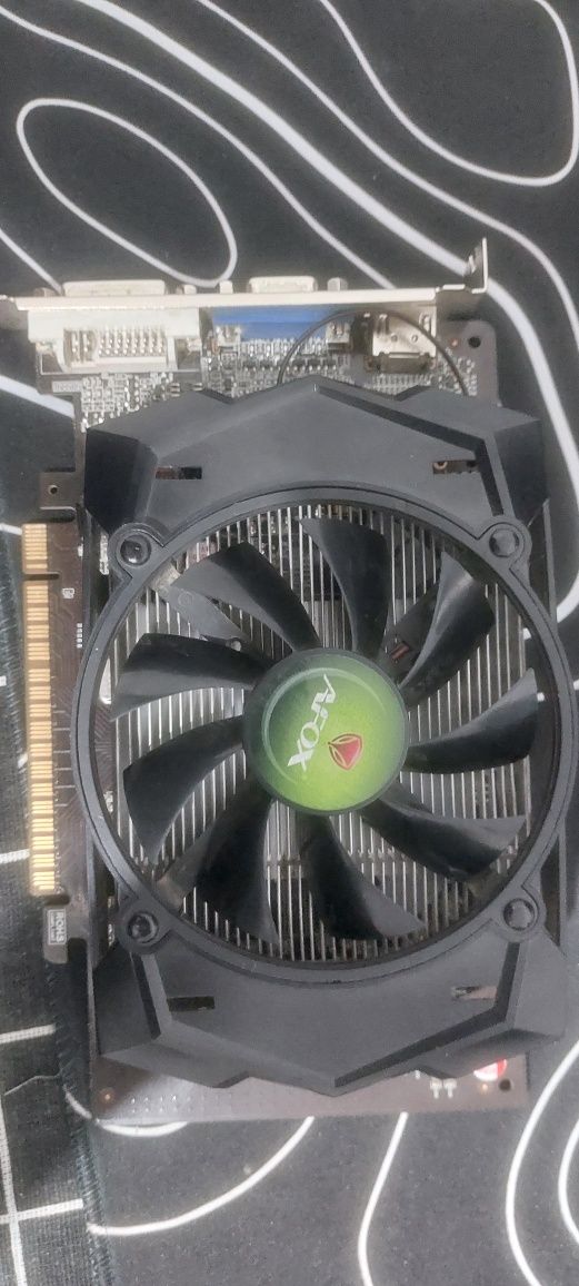 Видеокарта gtx 550 ti на 2 гб