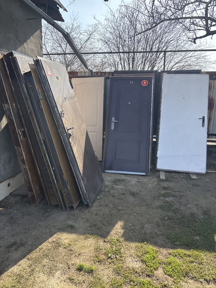 Продам входные железные двери