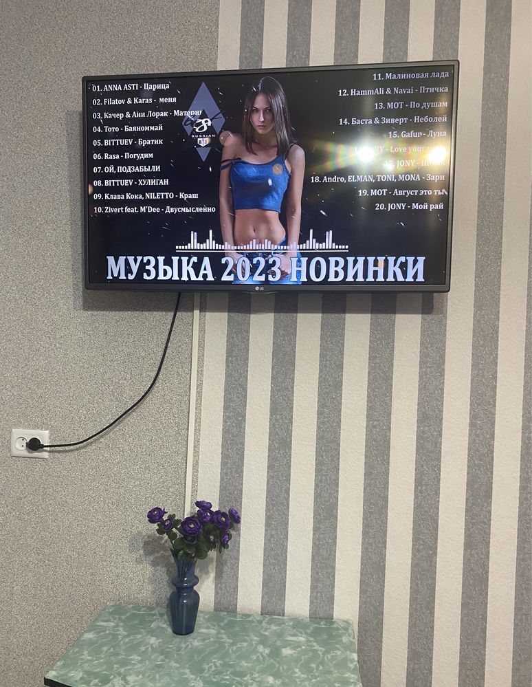 Однокомнатная,центр города-Достык Молл,уютная