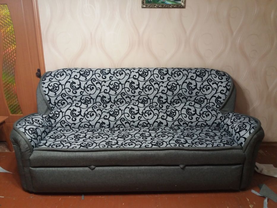 Перетяжка реставрация мягкой мебели