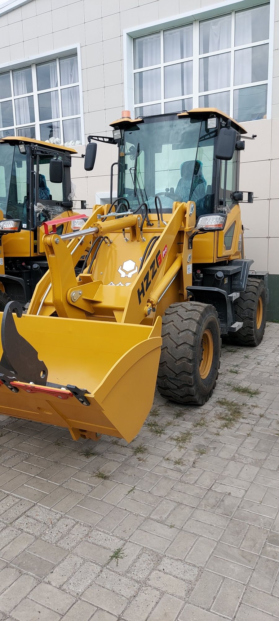 Фронтальный погрузчик ZL 920A