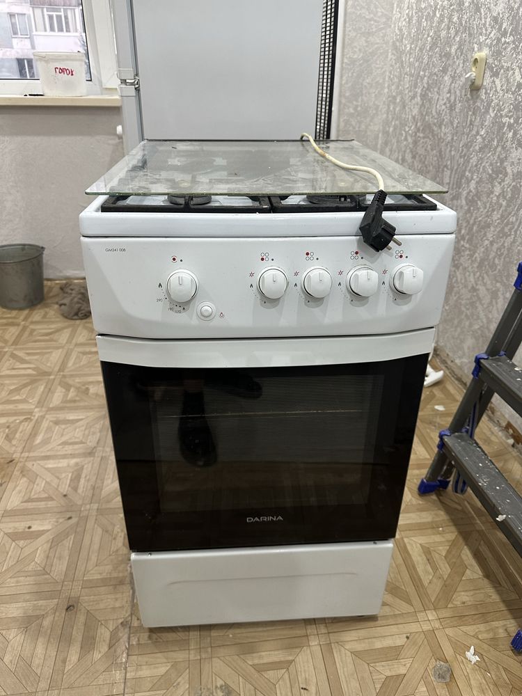 Продам газовую плиту