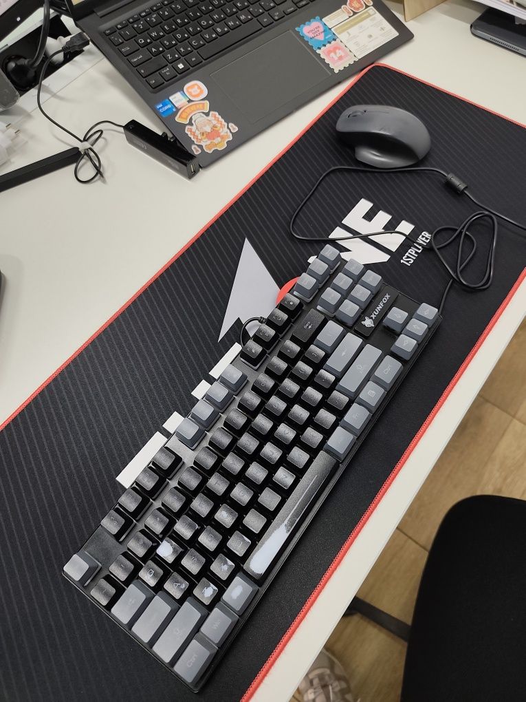 Продам клавиатуру за 4999 тг!