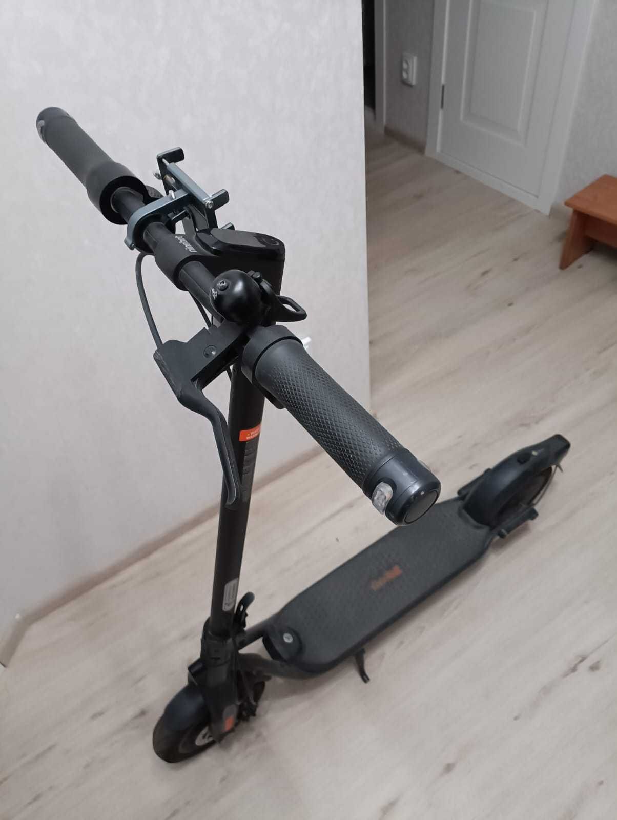 Электросамокат Ninebot F2