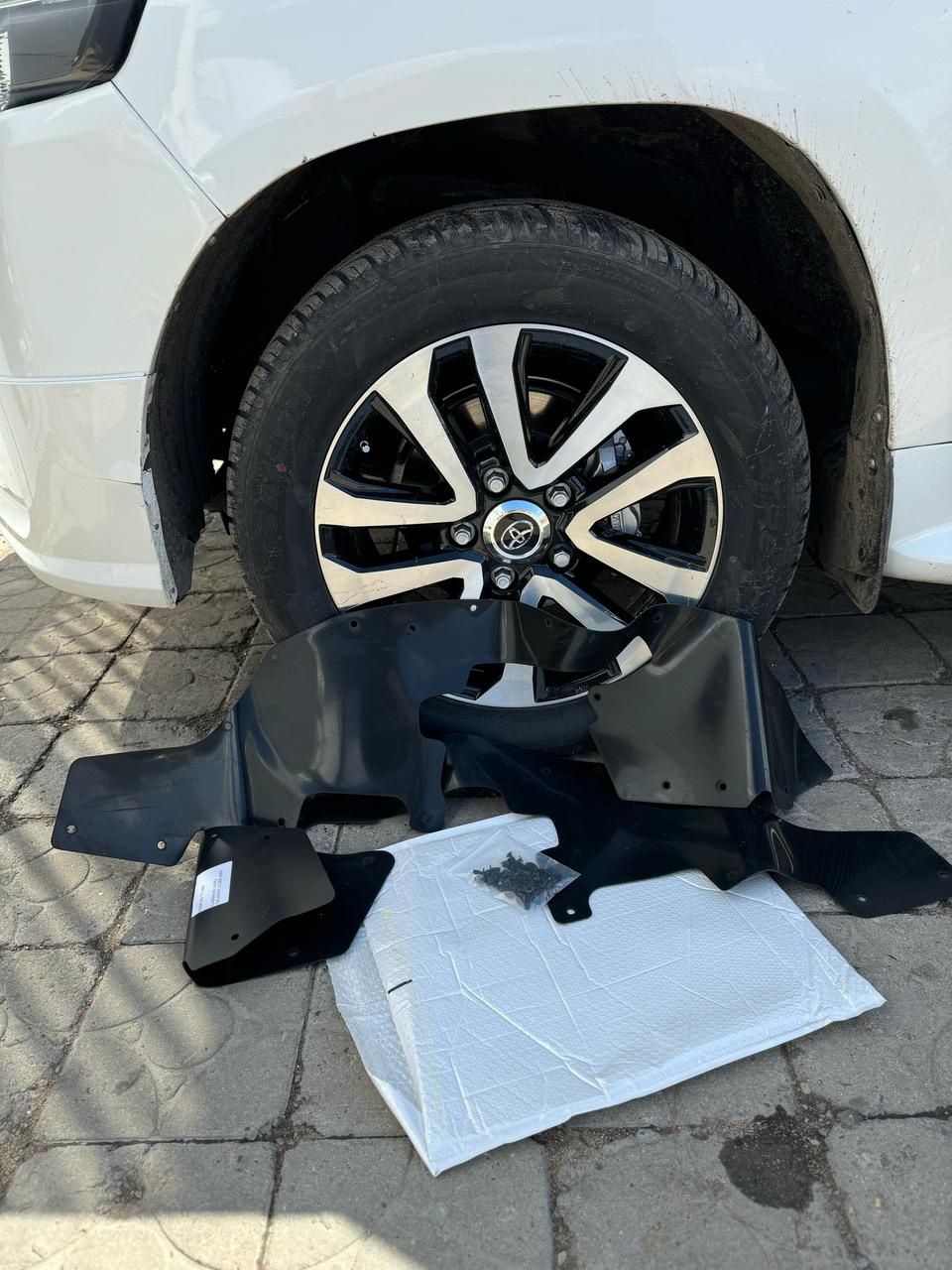 Подкрылок Тойота Прадо 120 gx470