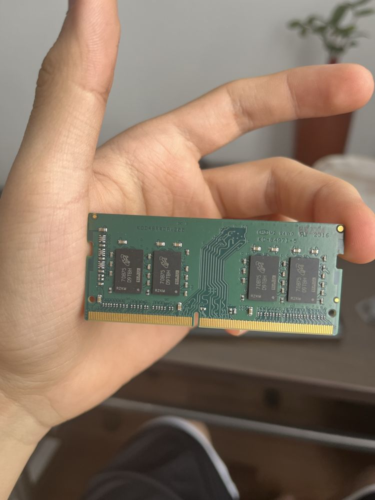 Оперативная память Crucial
