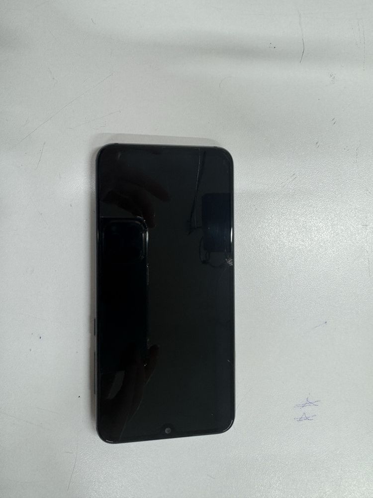Продам телефон Mi 9 SE