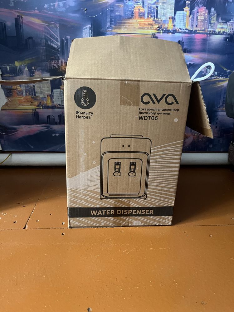 Продам диспенсер для воды