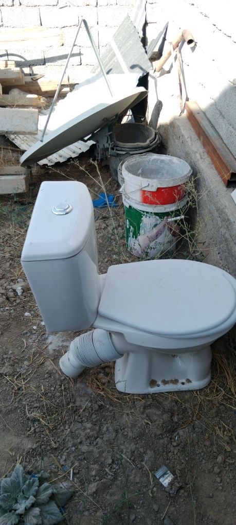 Продам унитаз б/у