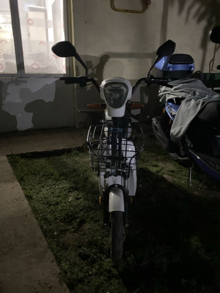 Скутер продам 65 к торг