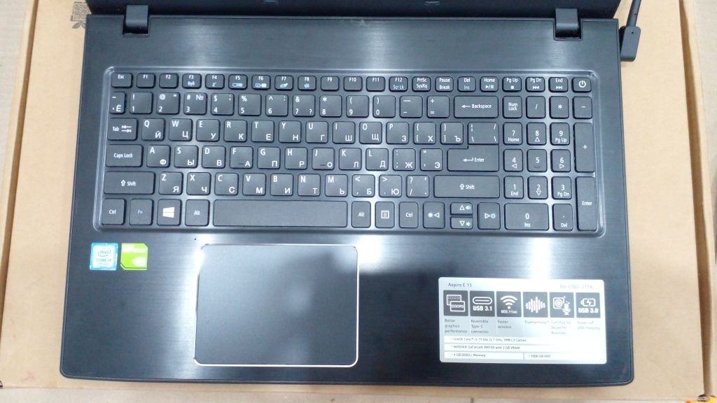 СРОЧНО!Ноутбук игровой ACER, SSD256gb+1Tb HDD+6gb ОЗУ