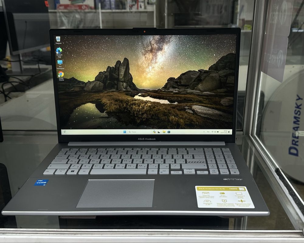 Ноутбук Asus Core i3/8gb/SSD256gb/Intel UHD, в новом состоянии
