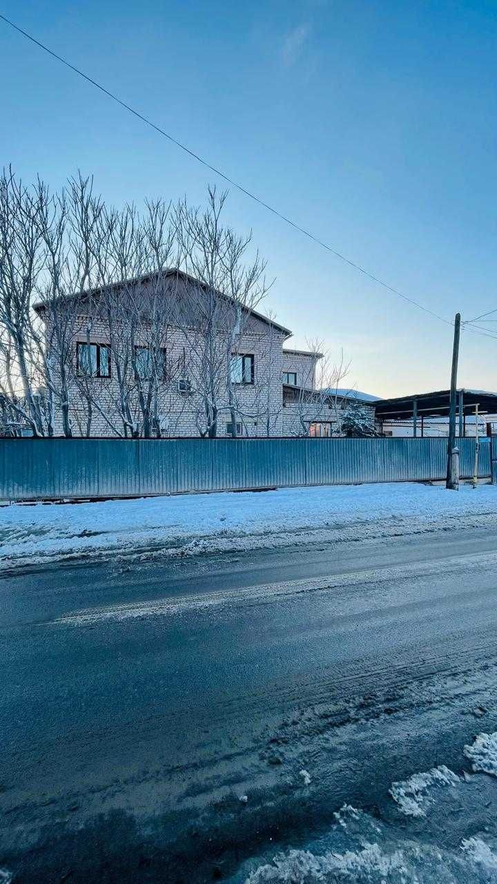 Центрден коттедж сатылады