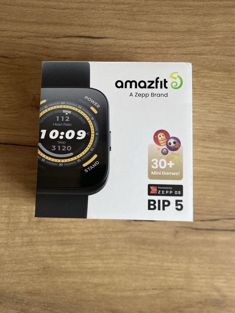 Часы Amazfit Bip 5