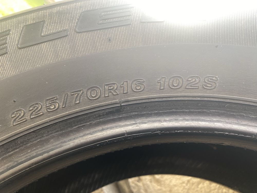 Bridgestone Dueler H/T 687 автошины