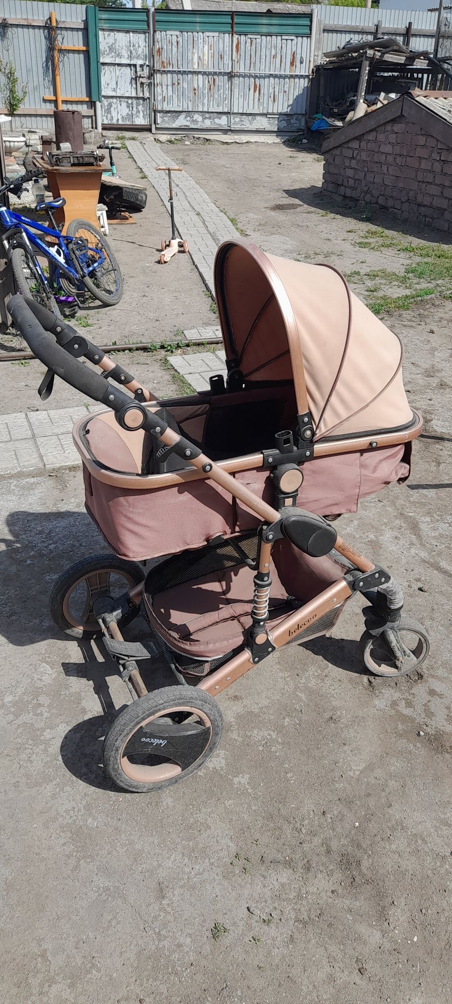 Продам коляску б/у