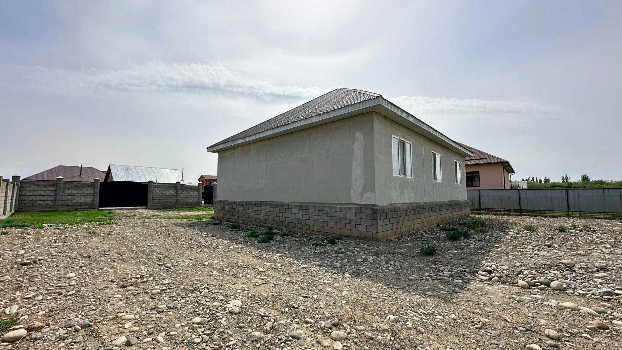 Продам 4 комнатный частный дом Аян Империя