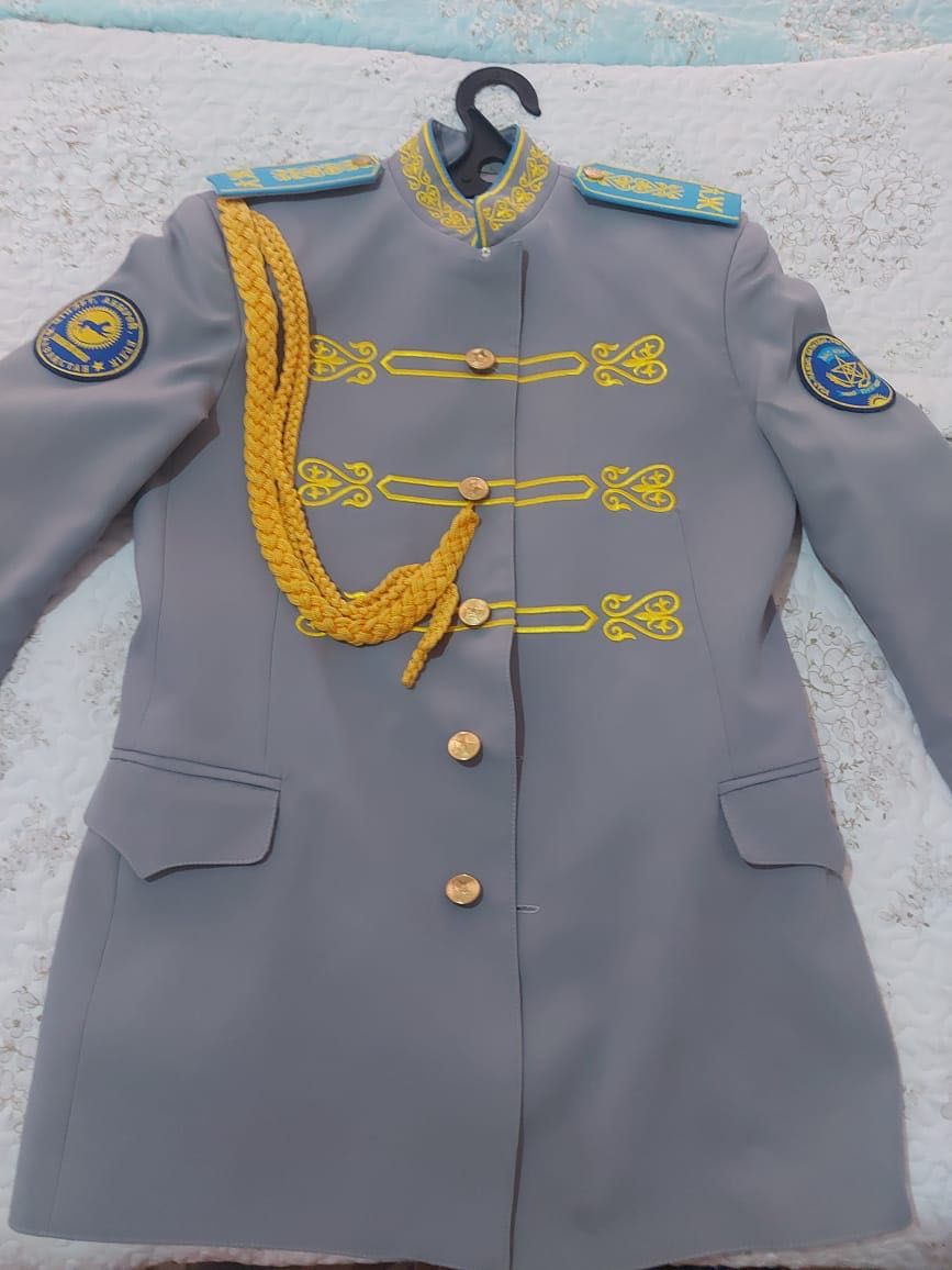 Продам Парадную форму Жас-Улан